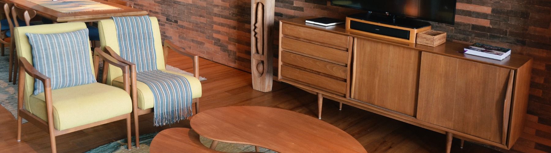 Mid-century modern flooring and decor ideas